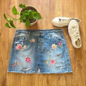 American Eagle Outfitters Embroidered Flower Denim Skirt